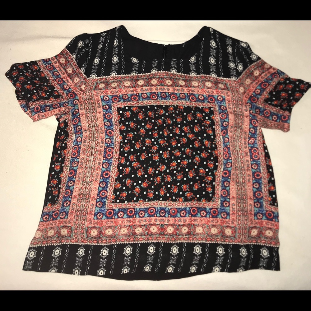 Patterned top